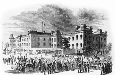 Das Staatsarsenal von South Carolina in Charleston, South Carolina, bewacht von patrouillierenden Abteilungen der Washington Light Infantry, 1860